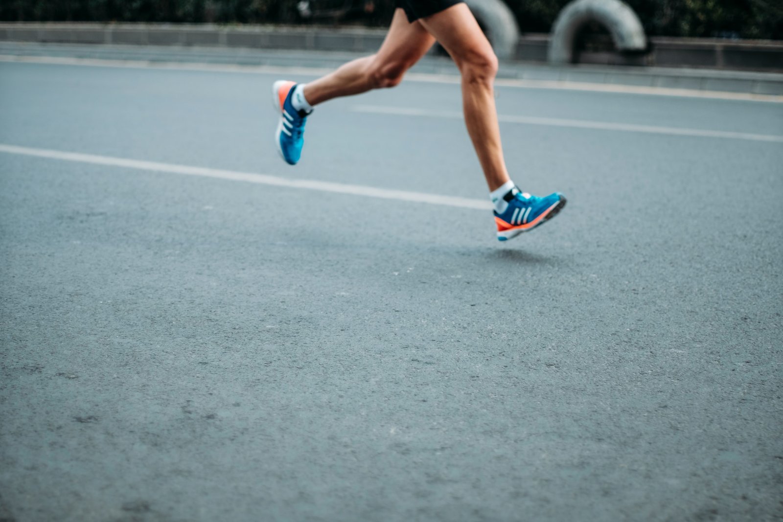 Ar bėgimas, jėgos treniruotės ir kiti pratimai gali padėti gyventi ilgiau?