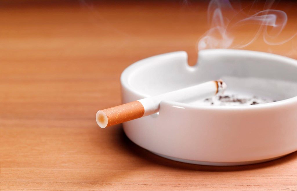 Kaip cigarečių rūkymas gali prisidėti prie erekcijos disfunkcijos