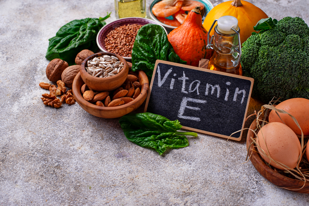 Vitaminas E (DL, acetatas), geriamasis: vartojimas, šalutinis poveikis, sąveika