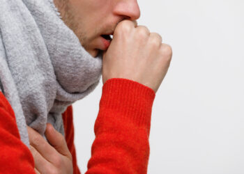 Aspergiliozė: tipai, priežastys, simptomai, diagnostika ir gydymas