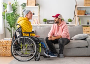 Ataksinis cerebrinis paralyžius: kas tai, simptomai ir gydymas