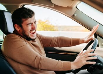 Autofobija (Baimė būti vienam): Priežastys ir gydymo būdai