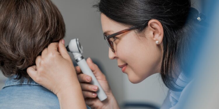 Barotrauma: simptomai, priežastys ir gydymas