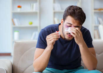 Bazalinė ląstelių karcinoma: kas tai, simptomai ir gydymas