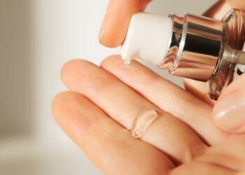 Becaplermino, rekombinantinis žmogaus PDGF odos gelis