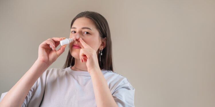 Beklometazono nosies purškalas