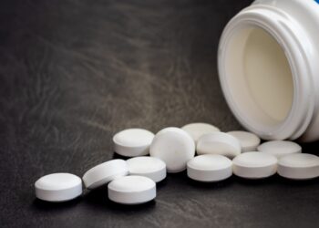 Benzhidrokodono ir paracetamolio tabletės