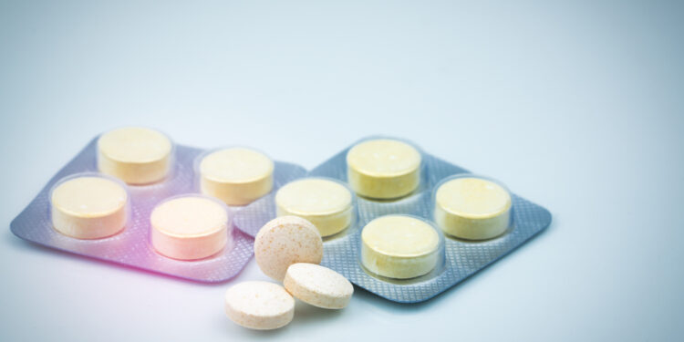 Bromfeniramino pailginto atpalaidavimo tabletės arba kapsulės