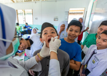 Bromfeniramino, pseudoefedrino ir dekstrometorfano geriamieji lašai