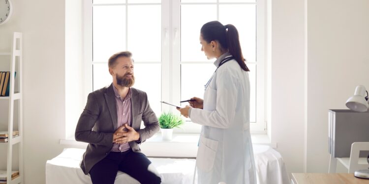 Išanginės ir šlapimo pūslės išvarža: priežastys, simptomai ir gydymas