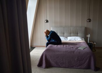 Akomodacijos nepakankamumas: simptomai, priežastys ir gydymas