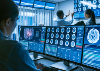 Krūtinės sienos navikai: priežastys, simptomai ir gydymas