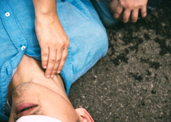 Miego arterijos aneurizma: simptomai, priežastys ir gydymas