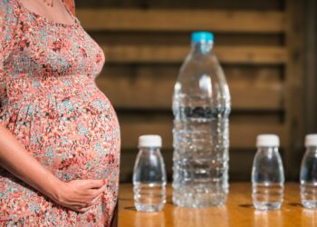 Nepastebiamas nėštumas: priežastys, simptomai ir rizikos