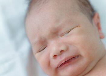 Užsikimšęs pieno latakas: priežastys, simptomai ir gydymas