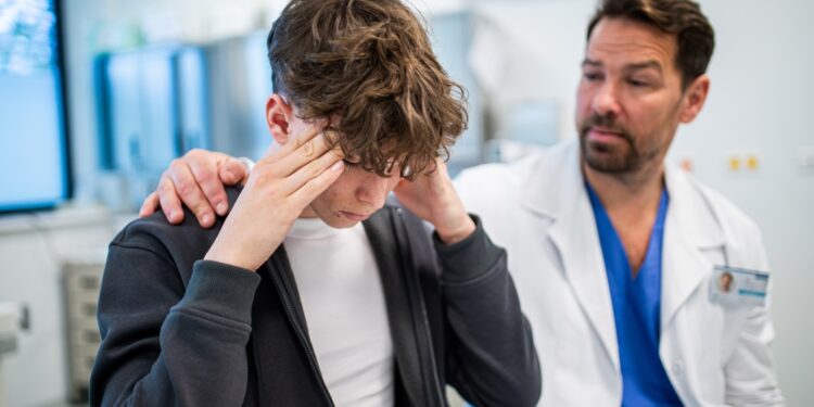 Paauglių baimė: apžvalga, priežastys ir gydymas