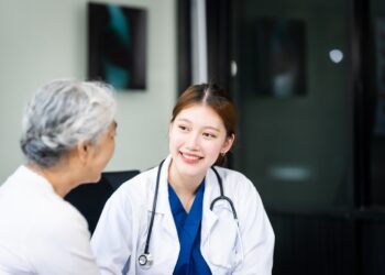 Širdies tamponada: simptomai ir priežastys