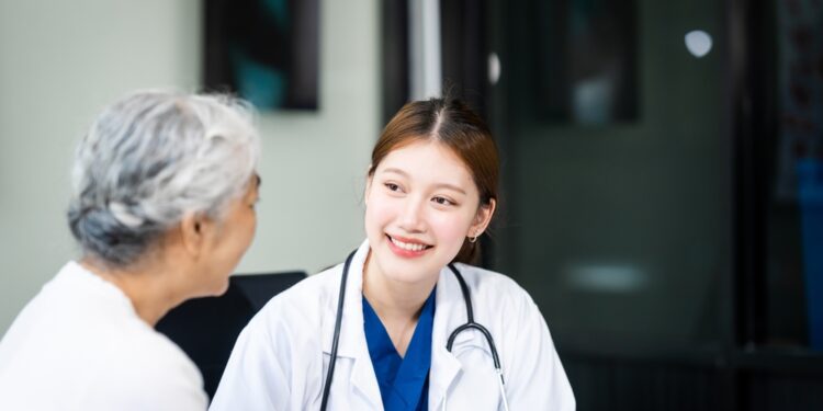 Širdies tamponada: simptomai ir priežastys