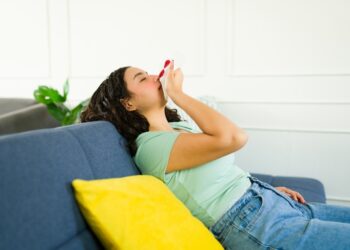 Cerebrinė amiloidinė angiopatija: kas tai, simptomai ir gydymas