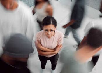 Vengiančio tipo asmenybės sutrikimas: simptomai ir gydymas