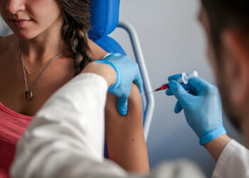 Kiek laiko po įsipjovimo galima laukti skiepijantis nuo stabligės?