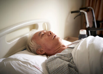 Užrakinto žmogaus sindromas: esmė, priežastys ir simptomai