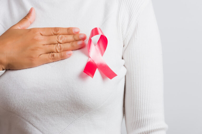 Metastazavęs krūties vėžys: simptomai, gydymas ir prognozė