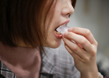 Pica: Kas tai, priežastys, simptomai ir gydymas