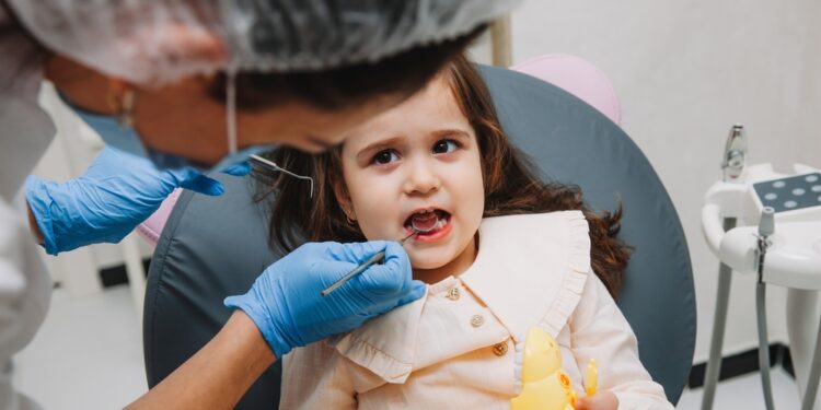 Liežuvio pasaitėlio trumpumas (ankyloglosija)