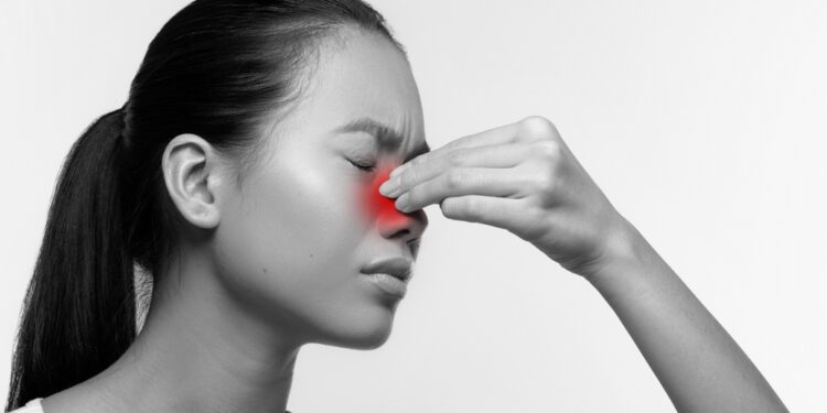 Nosies skaidulinis gumburėlis: priežastys, gydymas ir šalinimas