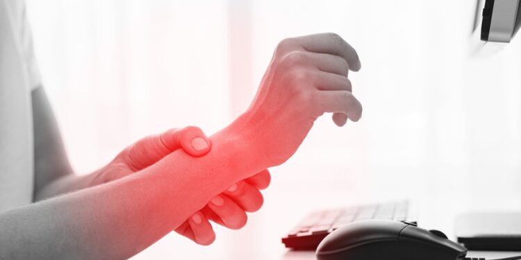 Židininė distonija: kas tai, priežastys ir gydymas