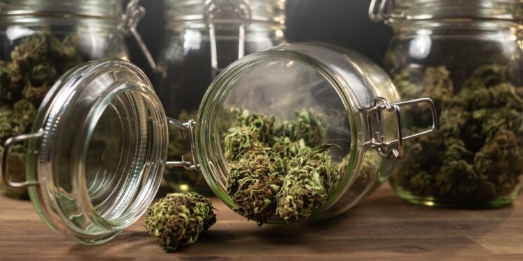 Ar marihuana gali sukelti neuropatiją?