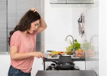 Maigeirokofobija (baimė gaminti maistą): simptomai ir gydymo būdai