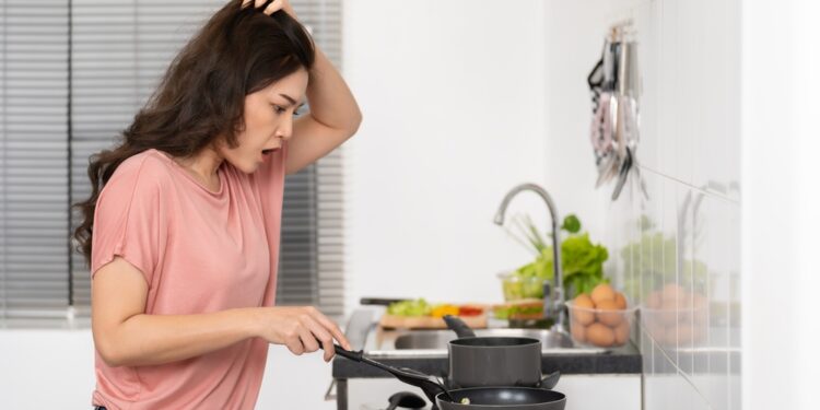 Maigeirokofobija (baimė gaminti maistą): simptomai ir gydymo būdai