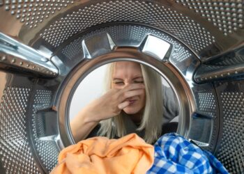 Parosmija (iškraipytas uoslės pojūtis): priežastys, simptomai ir gydymas