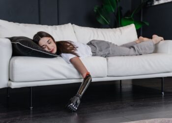 Periodiniai galūnių judesiai miego metu: priežastys ir simptomai