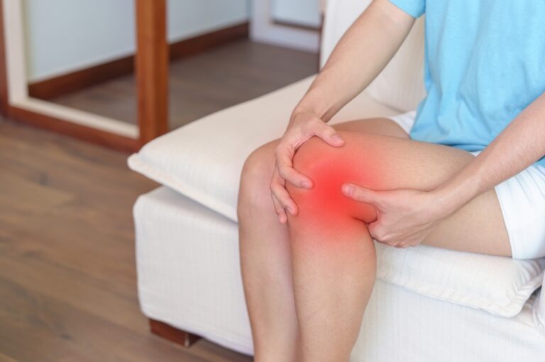Girnelės ir šlaunikaulio sąnario skausmo sindromas (PFPS): simptomai ir gydymas