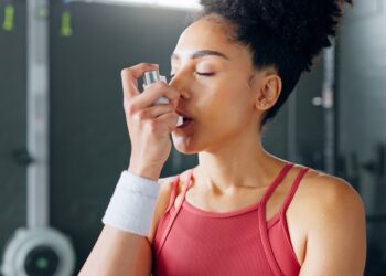 Fiziniu krūviu sukelta astma: priežastys, simptomai ir gydymas