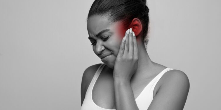 Pulsuojantis spengimas ausyse