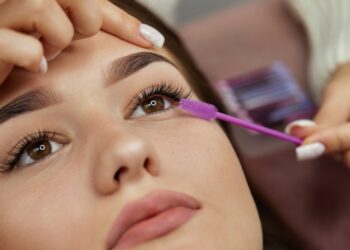 Nuolatinė vyzdžio plėvelė (PPM): priežastys ir gydymas