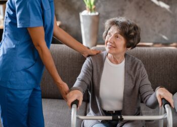 Klubo sąnario keitimas: kada vėl atsistosite ant kojų