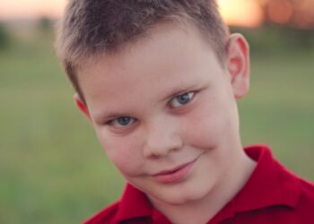 Phelan–McDermid sindromas: simptomai, priežastys, gydymas ir prognozė