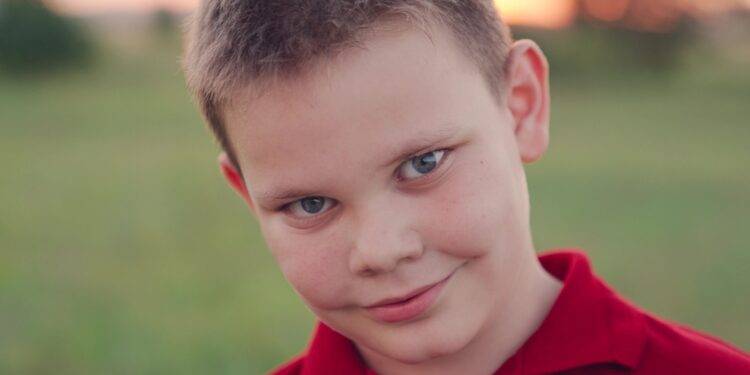 Phelan–McDermid sindromas: simptomai, priežastys, gydymas ir prognozė