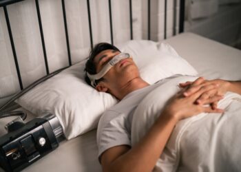 Obstrukcinė miego apnėja (OMA): simptomai ir gydymas