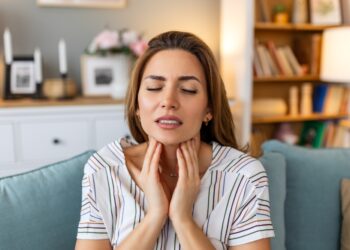 Tonzilitas: simptomai, priežastys ir gydymas