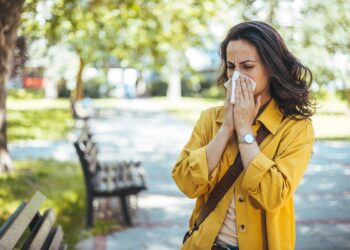 Ar galima gydyti sinusitą „Z-Pack“ antibiotikais?