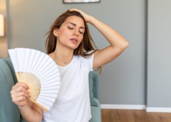 Hipertermija (su karščiu susijusių ligų simptomai, priežastys ir gydymas)