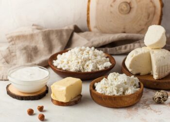 Ar galima valgyti varškę laikantis mėsėdžių dietos?