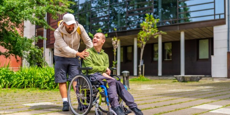 Kompleksinės pagalbos sergant išsėtine skleroze priemonių rinkinys