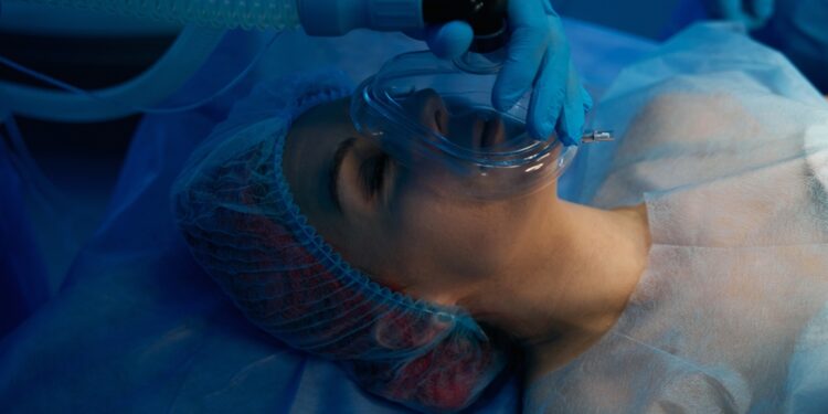 Vietinių anestetikų sisteminis toksiškumas: simptomai ir gydymas